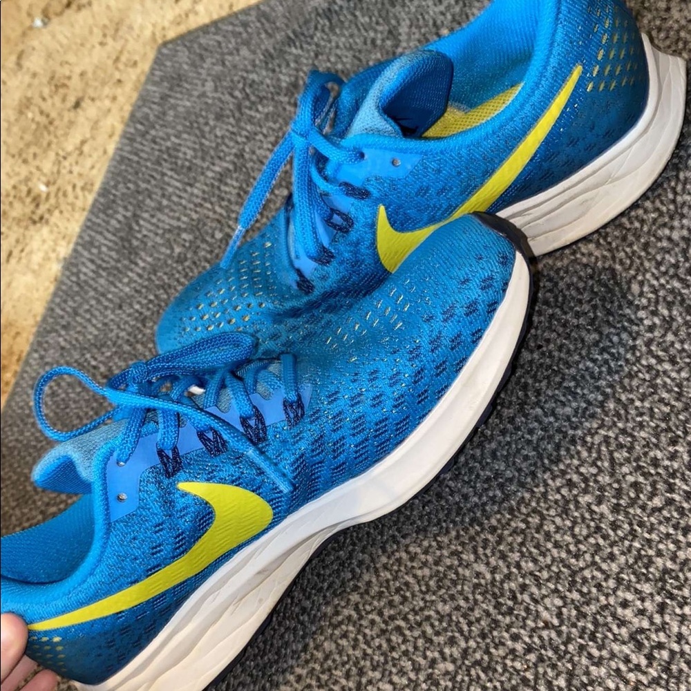 Nike Zoom Pegasus 35, Running Shoes, Size 9